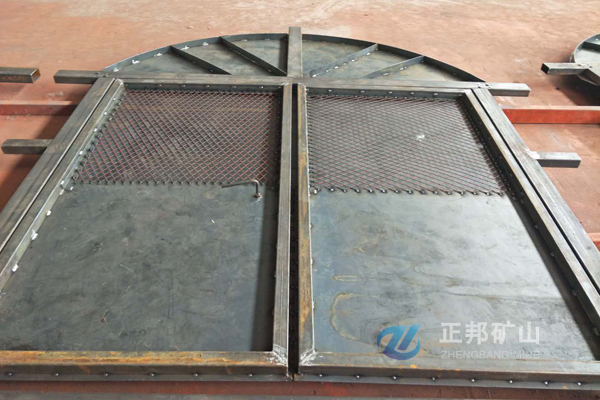 防火栅栏门 —— 矿井火灾防控的 “第一道防线”